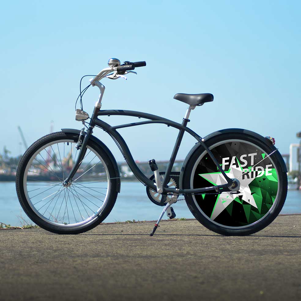 Vélo de ville Cruiser, collection Fast Ride. Une roue arrière plein, un enjoliveur au design ultra moderne. Pour vous démarquer dans vos déplacements en ville