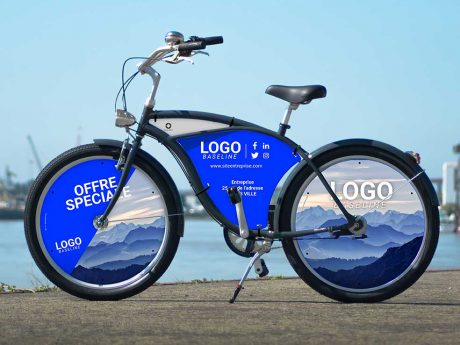 Vélo de ville Beach Cruiser pour vos campagnes publicitaires. Un vélo totalement personnalisé, deux roues pleines et un cadre habillés aux couleurs de votre entreprise